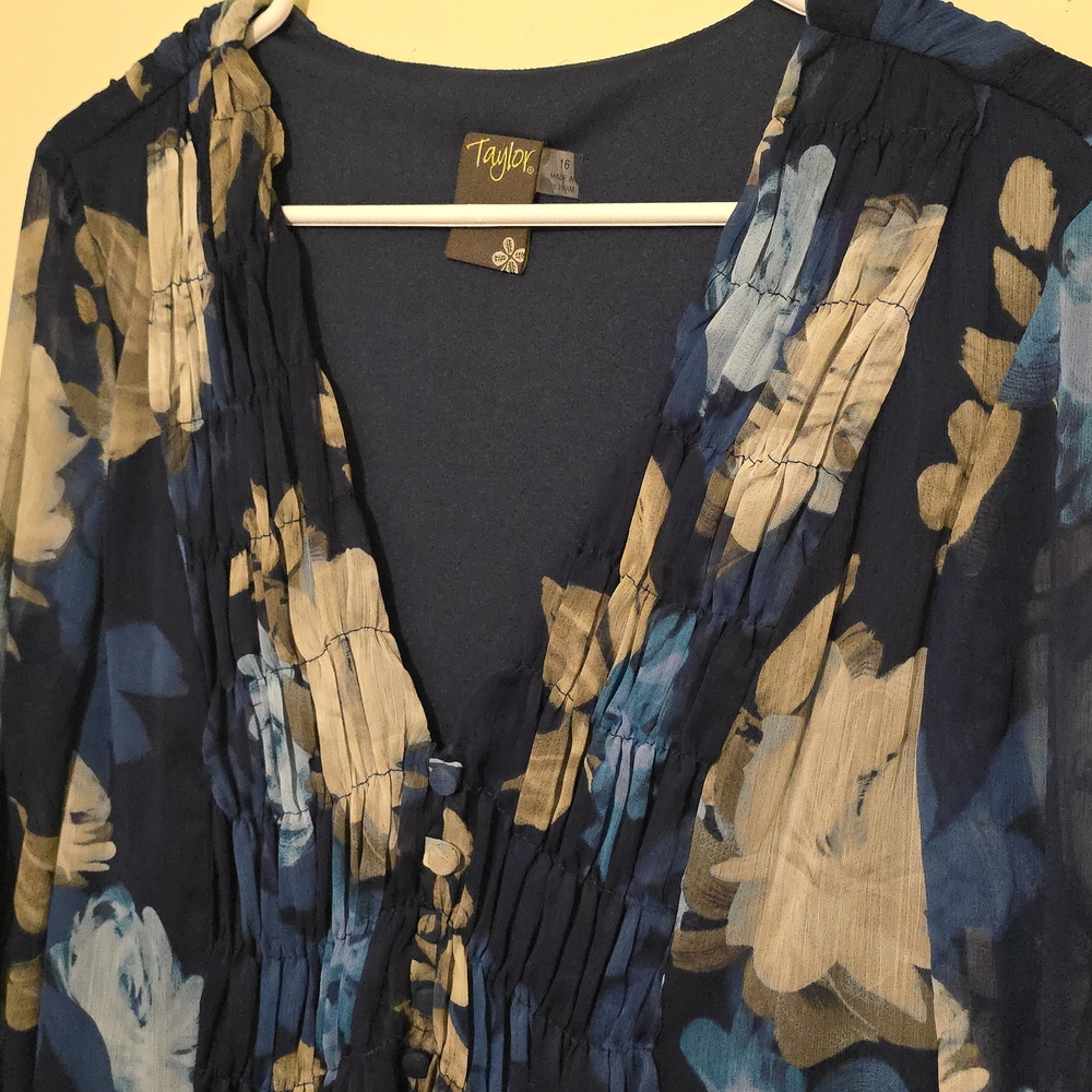 Taylor Navy and Cream Floral Long Sleeve Dress - Picture 3 of 7